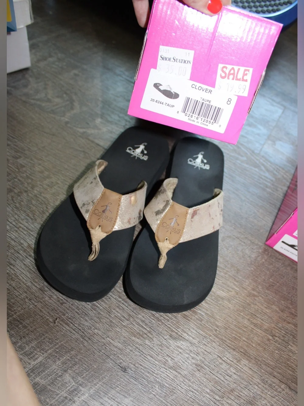 Corkys Clover Taupe Metallic Flip Flop Sandals Women’s Size 8